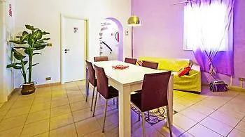 Bed & Breakfast People 2*