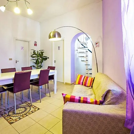 Bed & Breakfast People 2*