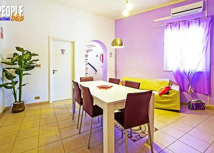 People Bed & Breakfast