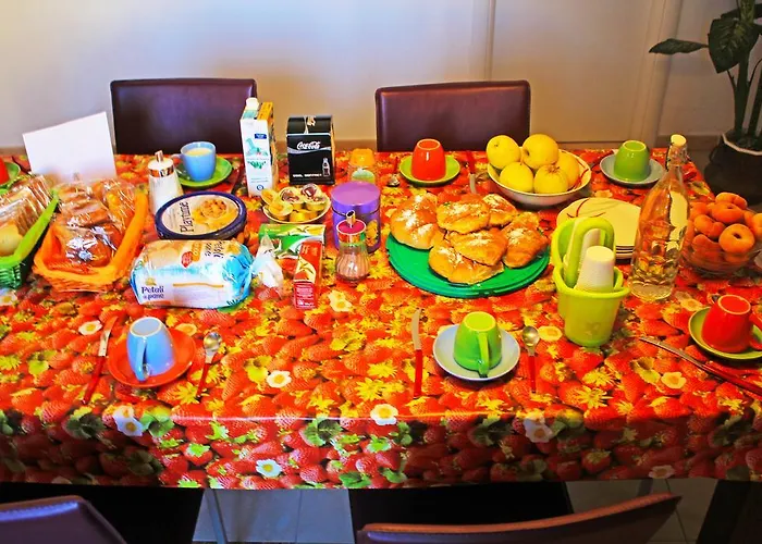 People Bed & Breakfast 2*