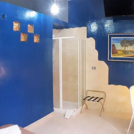 Frühstückspension People